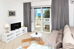 Studio, Beach View (Topaz) | Living area - Vodice Lagom (Vodice)