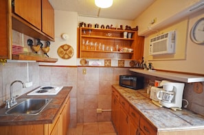 Fridge, microwave, coffee/tea maker, toaster
