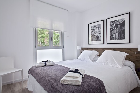 2 bedrooms, iron/ironing board, free WiFi, bed sheets - Blanca 1 - Habitat Apartments (Barcelona)