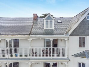Exterior - 2 Bed in Woolacombe (oc-shore1) (Woolacombe)