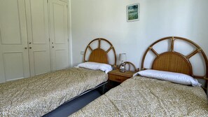 2 bedrooms, iron/ironing board, free WiFi, bed sheets - GREEN CLUB P 102 (Pals)