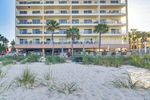 Exterior - Waterfront Condo w/ Patio & Pool on Madeira Beach! (Madeira Beach)