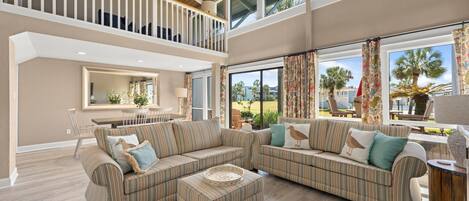 テレビ、卓球台