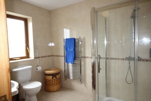 Baignoire, serviettes fournies