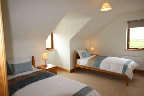 4 chambres, Wi-Fi gratuit, draps fournis