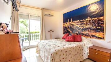 4 chambres, fer et planche Ă repasser, Wi-Fi gratuit