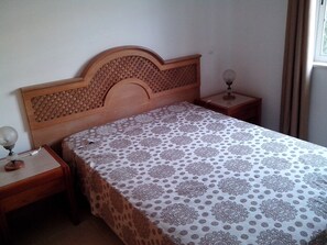 2 bedrooms, iron/ironing board, Internet, bed sheets - Albufeira 1 bedroom apartment 5 min from Falesia beach and close to center! D (Albufeira)