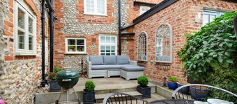Cockleshells - Three Bedroom House, Sleeps 6