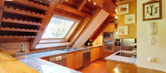 Era Garona by FeelFree Rentals