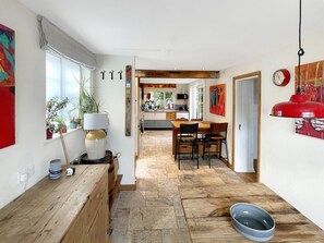 Microondas, horno y lavavajillas 