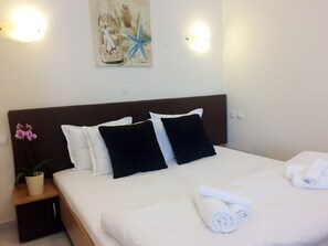 1 bedroom, iron/ironing board, free Internet, bed sheets