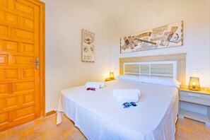 6 bedrooms, iron/ironing board, free WiFi, bed sheets - Villa Ortembach - PlusHolidays (Calpe)