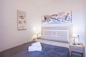 6 dormitorios, tabla de planchar con plancha, wifi gratis y ropa de cama