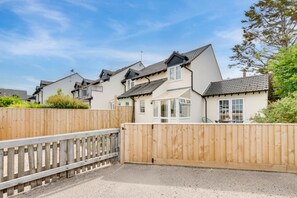 Exterior - 2 Bed in Instow (oc-n1093) (Instow)