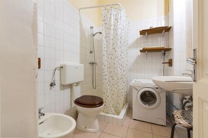 Hair dryer, towels