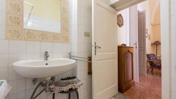 Haartrockner, Handtücher