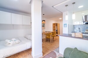 Iron/ironing board, free WiFi, bed sheets - Cubo's Estudio 118 Benal Beach Sea View/ beachfront / free wifi (Benalmádena)