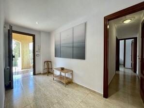 Interior - MUSEU BAIXOS 4D (L'Escala)