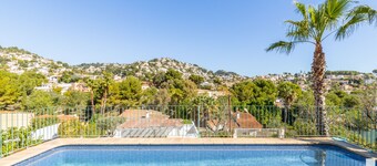 Orquídea - Grupo Turis - Benissa, Costa Blanca