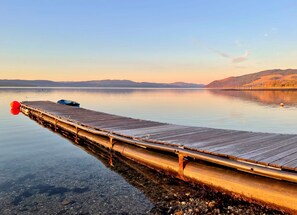 On the beach - Cockleshell Lodge located at the waters edge near Otter Ferry-Pet friendly (Tighnabruaich)