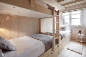 3 bedrooms, iron/ironing board, free WiFi, bed sheets - Val de Ruda Luxe 40 by FeelFree Rentals (Baqueira)