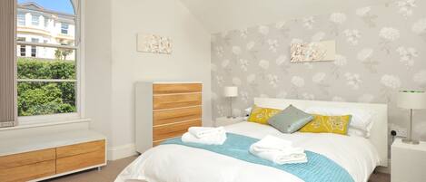 1 bedroom, iron/ironing board, Internet, bed sheets