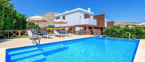 Villa (2 Bedrooms) | Front of property