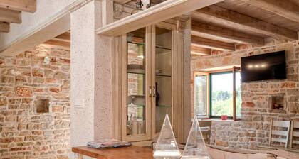 Villa Divina Palace with Swimming pool