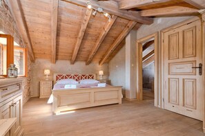 5 bedrooms, free WiFi - Villa Divina Palace with Swimming pool (Stari Grad)