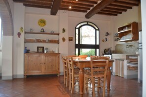 Dining - Wonderful private villa for 7 people with private pool, TV, patio and panoramic view (San Gimignano)