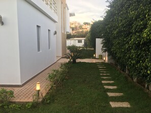 Luxury Villa | Garden view - Luxurious 5 Bedrooms Villa Ref HI51053 (Agadir)