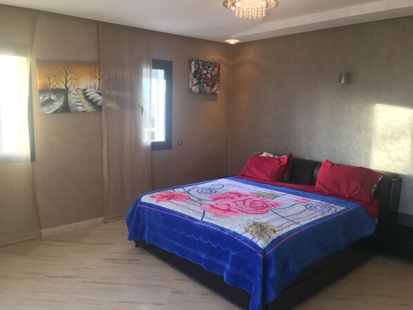 Villa luxueuse | 5 chambres, fer et planche à repasser, accès au Wi-Fi (inclus)