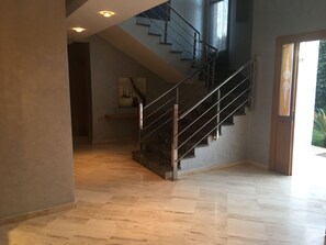 Interior - Luxurious 5 Bedrooms Villa Ref HI51053 (Agadir)