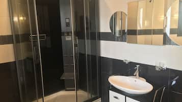 Luxury Villa | Bilik Mandi | Tuala disediakan