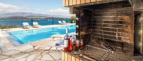 Huvila (4 Bedrooms) | Ulkopuoli