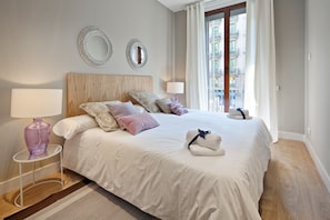 7 bedrooms, iron/ironing board, free WiFi, bed sheets