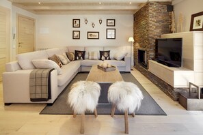 TV, fireplace, DVD player - Val de Ruda Luxe 45 by FeelFree Rentals (Baqueira)