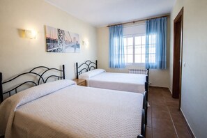 4 soverom, strykejern/-brett og wi-fi (inkludert)