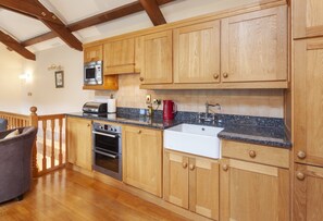 Réfrigérateur, micro-ondes, four, lave-vaisselle