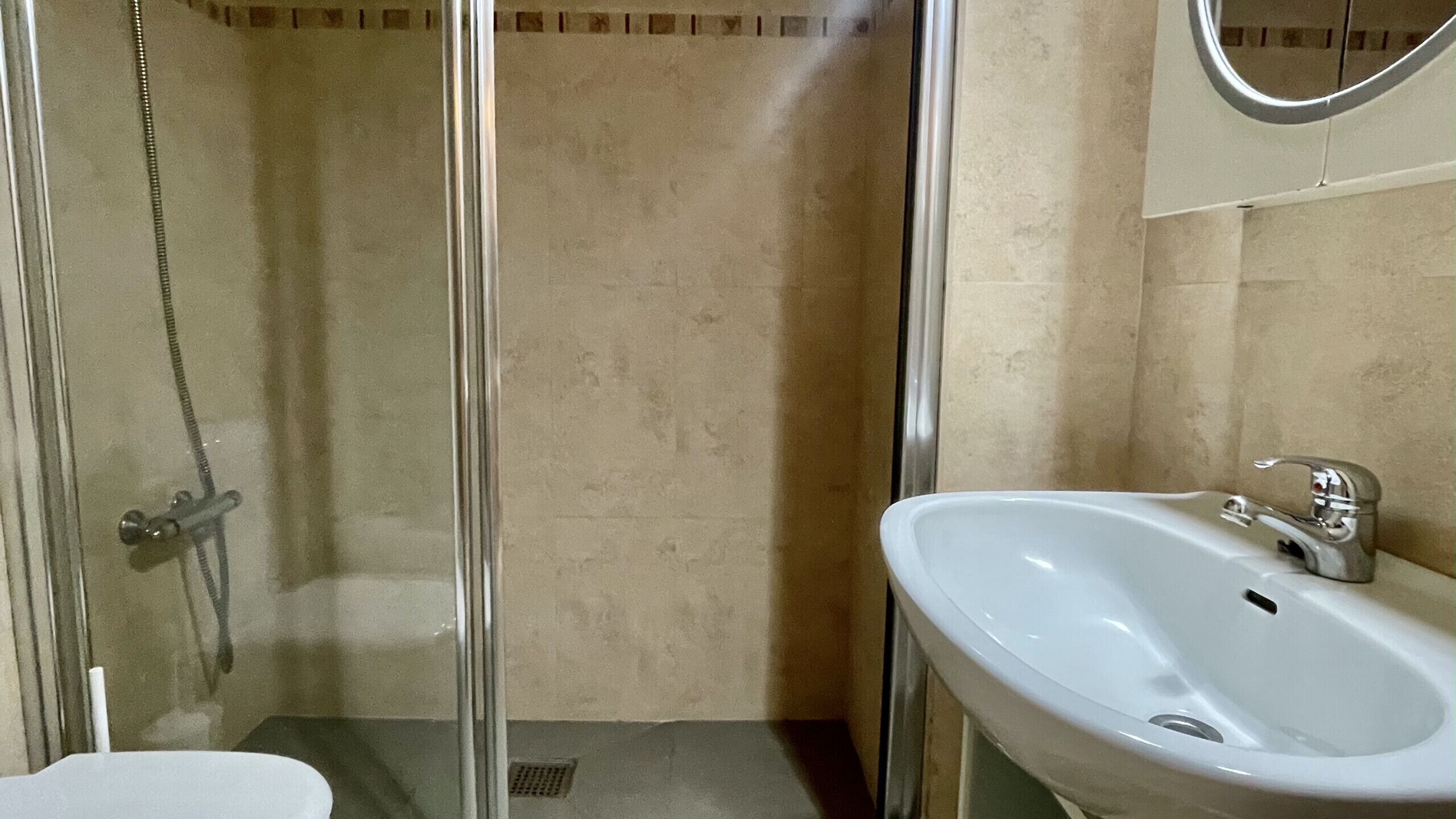 Bathtub