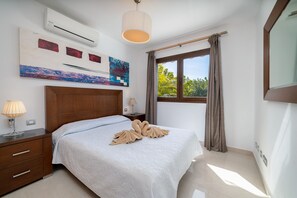 4 Schlafzimmer, Bügeleisen/Bügelbrett, kostenloses WLAN, Bettwäsche