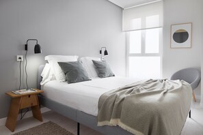 4 habitaciones, tabla de planchar con plancha y wifi gratis 