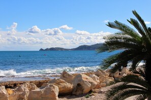 Beach nearby, beach towels - Privacy villa & pool, a/c, 3 bedrs, 3 ensuite bathrooms, lounge and wifi (Javea)