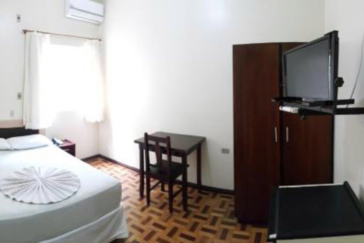 มินิบาร์, โต๊ะทำงาน, เตารีด/โต๊ะรีดผ้า, Wi-Fi ฟรี
