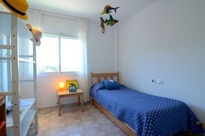 3 dormitoris, planxa i posts de planxar, wifi gratuïta i roba de llit 
