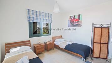 3 chambres, fer et planche Ă repasser, Wi-Fi, draps fournis