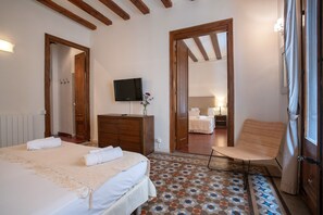 4 chambres, fer et planche à repasser, Wi-Fi gratuit, draps fournis