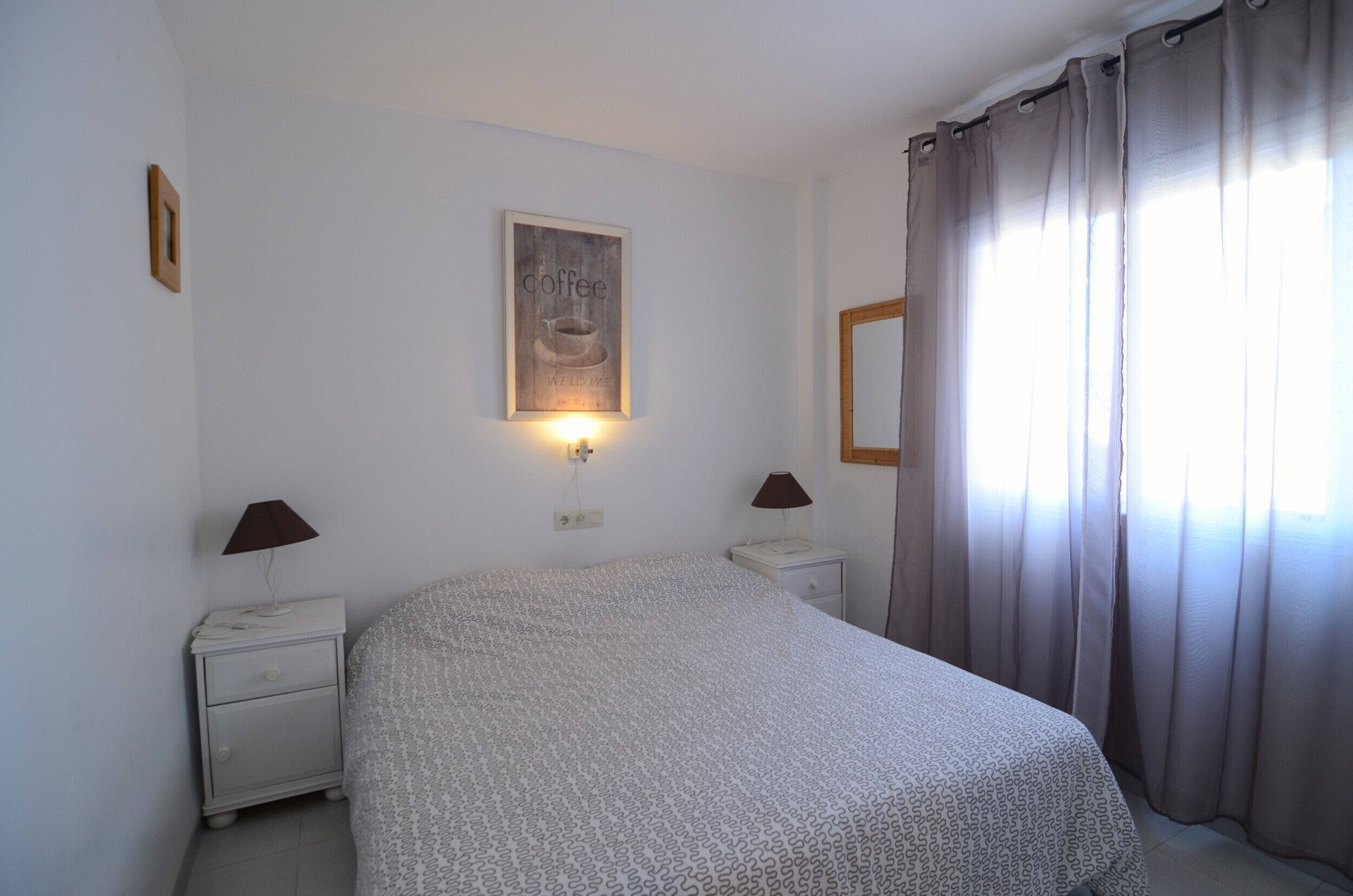 3 bedrooms, iron/ironing board, bed sheets