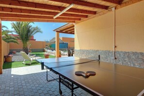 Terrace/patio - Villa Susi - Four Bedroom Villa, Sleeps 8 (Fuerteventura)