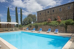 Pool - Old Stone Apartment with Pool, view and close to Seaside (Cinigiano)